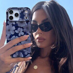 NWT Velvet Caviar Midnight Blossom Magsafe iPhone Case